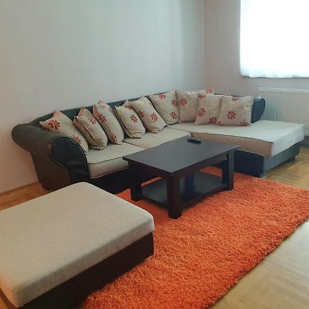 Apartman Mirage Sremska Mitrovica Exterior foto