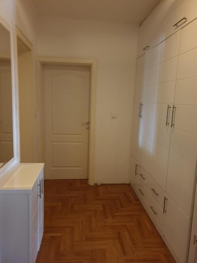 Apartman Mirage Sremska Mitrovica Exterior foto